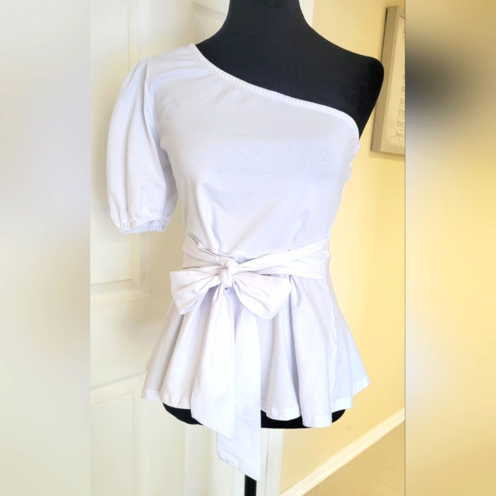 One Shoulder Puff Sleeve Peplum Top